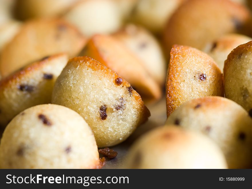 Close up picture of mini pound cakes