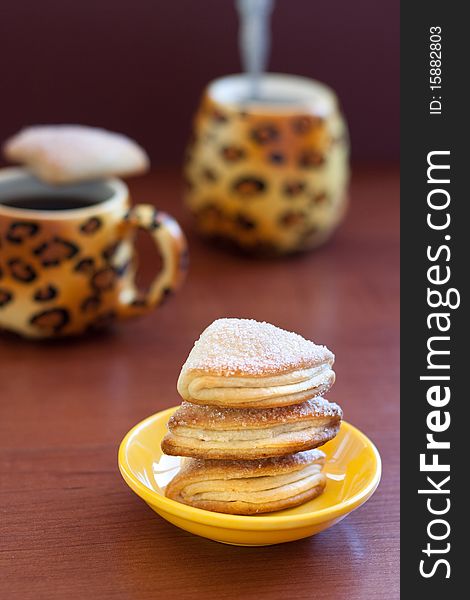 Cookies with sugar topping on the yellow plate