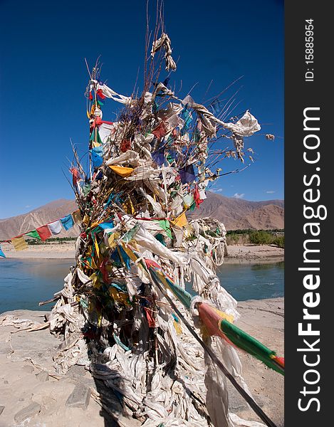 Blue lake with surrounding mountains in great tibet area. Blue lake with surrounding mountains in great tibet area