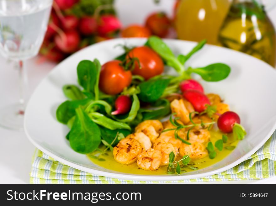 Gourmet,Roasted Prawns with Salad of Corn Salad,radish,Cherry Tomatoes