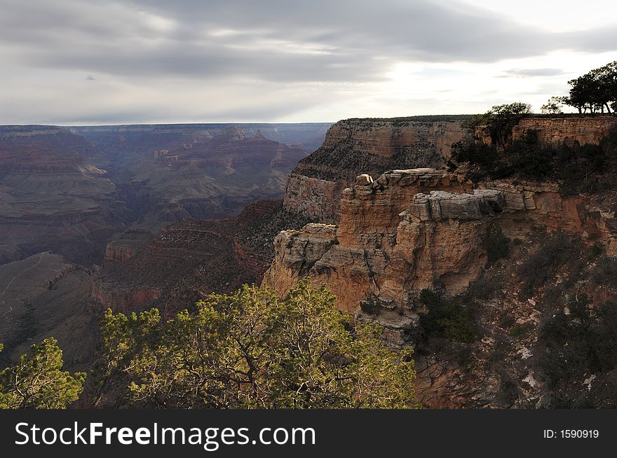 Landscape, Grand Canyon view, Camera Nikon D2X, Lens Nikon 17-55mm 2.8, Focal length 17mm, 1/350s at f/ 7.1