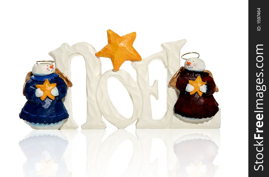 A christmas noel sign with two snowmen angels