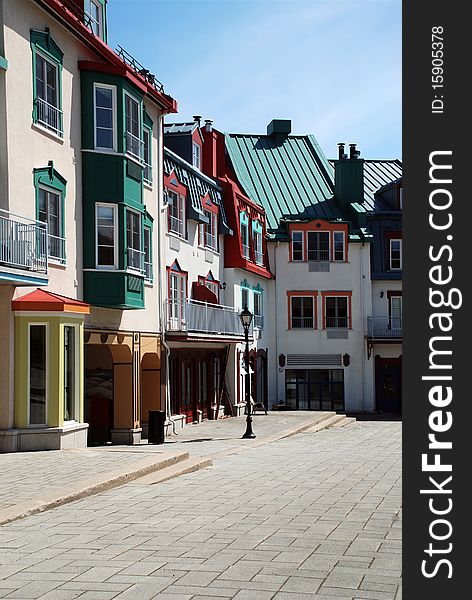 Luxury Colored Place At Mont-Tremblant