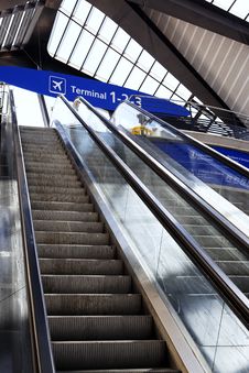 Escalator Royalty Free Stock Images Escalator Royalty Free Stock Images