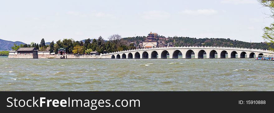 The Summer Palace is the royal garden of Qing dynasty. You will understand how luxurious the king was when you visit here, you can know why the Qing dynasty meet inevitable extinction