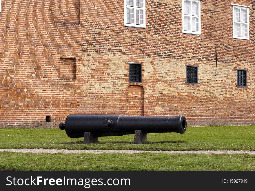 One canon outside and in front of Soenderborg Castle. One canon outside and in front of Soenderborg Castle.