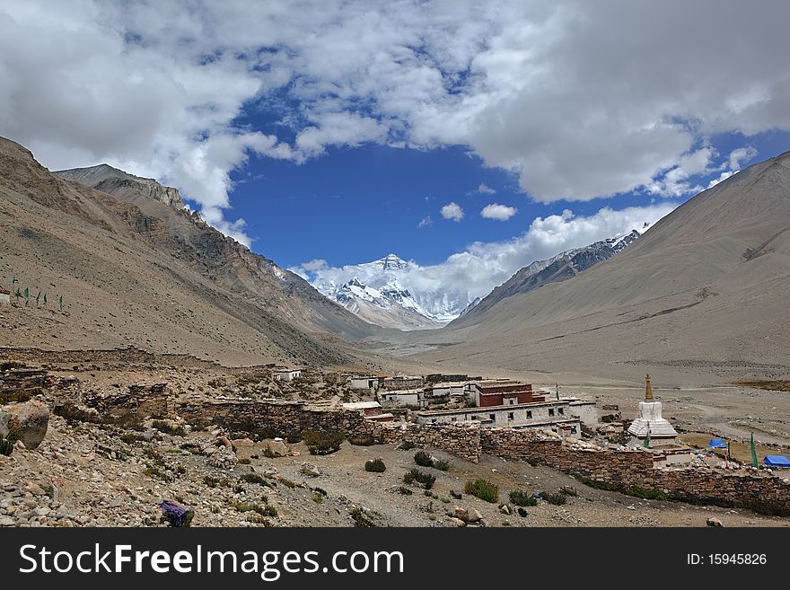 Rongbuk monastery with an altitude of over 5,000m, shigatse, tibet. Rongbuk monastery with an altitude of over 5,000m, shigatse, tibet.