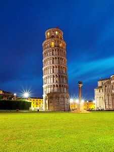 Characteristic Tower Of Pisa Inclined At Night Royalty Free Stock Photography