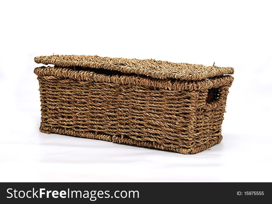 Straw basket for dirty clothes