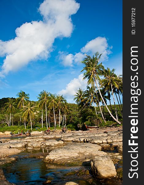 Lanta is sub districted of Krabi province it's located at south of Thailand.
Most people are there Mussalim and fishing is principle of occupation. Lanta is sub districted of Krabi province it's located at south of Thailand.
Most people are there Mussalim and fishing is principle of occupation