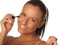Woman Applying Mascara Royalty Free Stock Image Woman Applying Mascara Royalty Free Stock Image