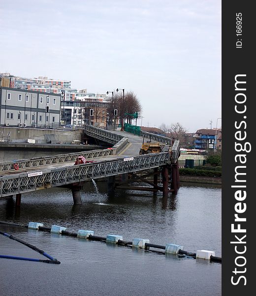 This is a temporary bridge in London's Docklands. This is a temporary bridge in London's Docklands.