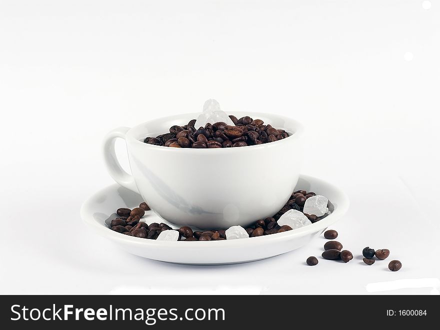 Coffe, coffee, cup, beans, brown, morning, simple, background, isolated, white, color, full, business, drink, meeting, break, pause, taste, start, power, energy, food, nutrition, closeup, addiction, brew, cappuccino, cuisine, java, espresso, mug, ground, bar, cafe, boost, day, black, leisure, smell, aroma, brewed, flavor, wake, columbia, roasted, grain, italy, italian, seeds, stimulant,