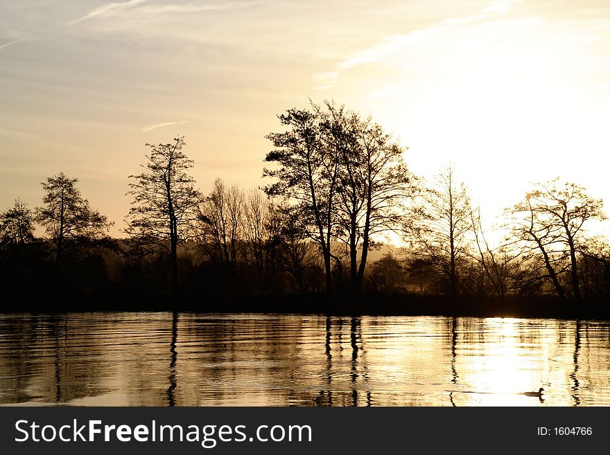 Autumn landscape alongside the River Thames