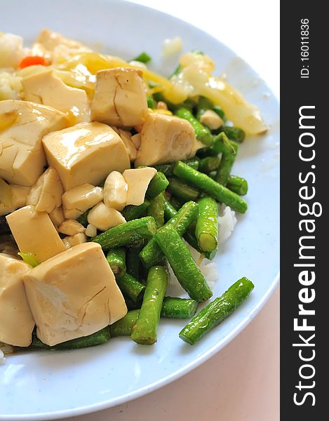 Chinese mixed vegetable and bean curd cuisine. Suitable for food and beverage, healthy eating and lifestyle, and diet and nutrition. Chinese mixed vegetable and bean curd cuisine. Suitable for food and beverage, healthy eating and lifestyle, and diet and nutrition.