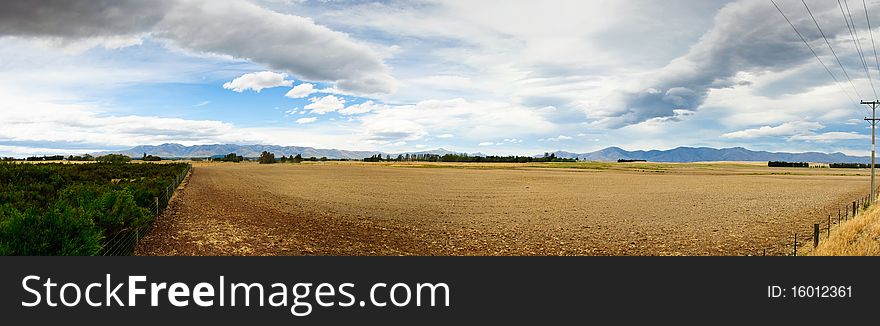 Parched pasturelands in the Maniototo region, South Island, New Zealand. Parched pasturelands in the Maniototo region, South Island, New Zealand