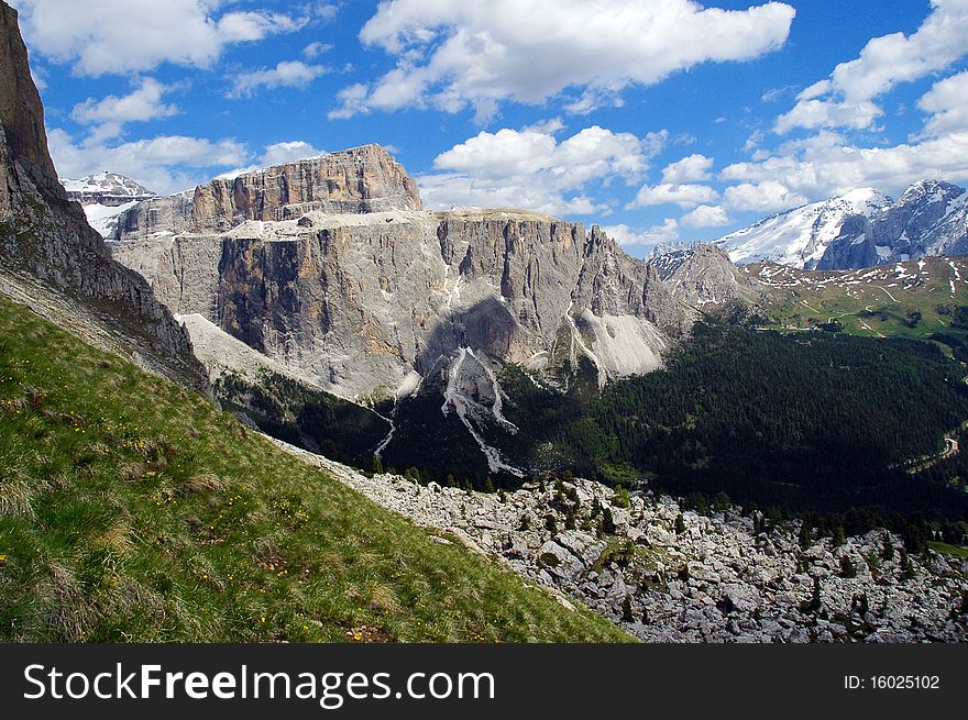 Dolomites of the Sassolungo, Gardena valley , Italian Alps. Dolomites of the Sassolungo, Gardena valley , Italian Alps