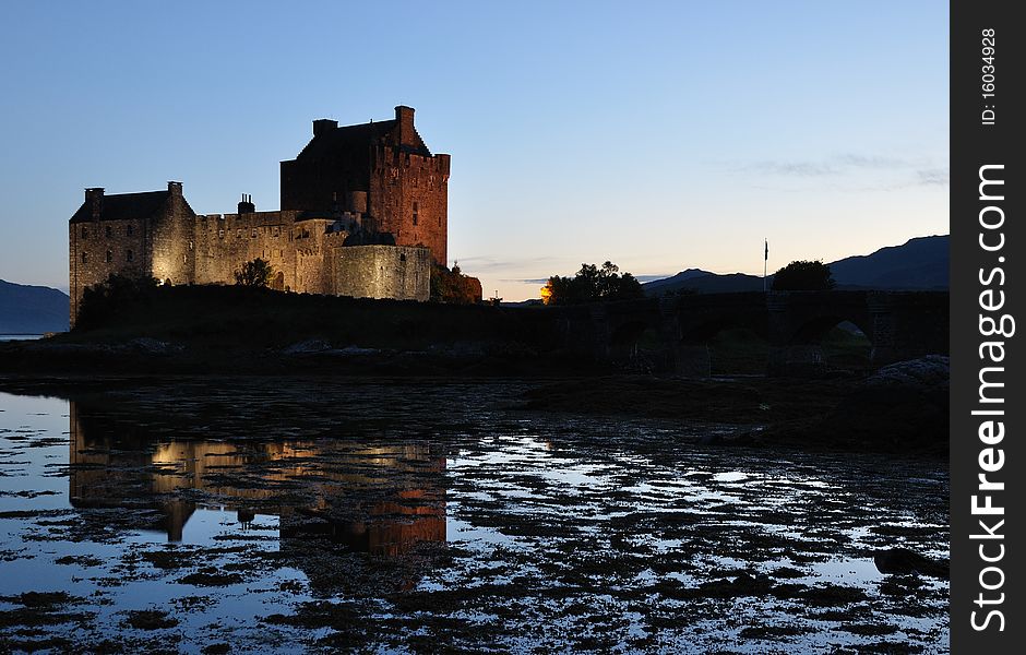 Elian Donan Castle at night, Dornie, Scotland. Elian Donan Castle at night, Dornie, Scotland