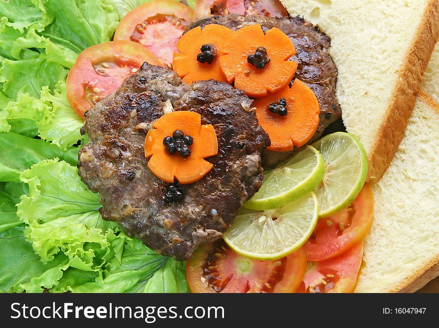 Grill Beef Hamburger with vegetable and bread, closeup