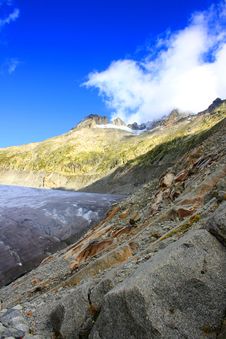 Rocky Mountain Side With Snow And A Glacier Royalty Free Stock Photos Rocky Mountain Side With Snow And A Glacier Royalty Free Stock Photos