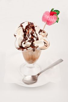 Chocolate Ice Cream Dessert Royalty Free Stock Images Chocolate Ice Cream Dessert Royalty Free Stock Images