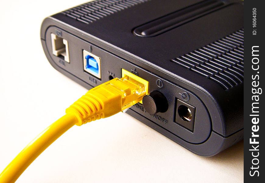 Ethernet connection to the Internet for online. Ethernet connection to the Internet for online