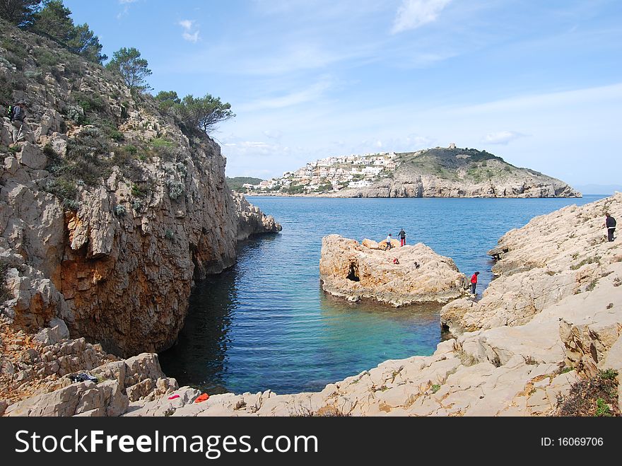 Little beach near the Begur cape (Catalonia, Mediterranean sea). Little beach near the Begur cape (Catalonia, Mediterranean sea)