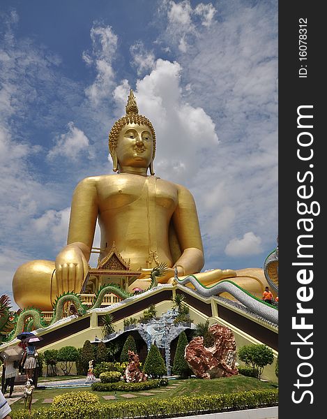 Image of Praputhamahanavamintra Bigest Buddha image Angthong Thailand