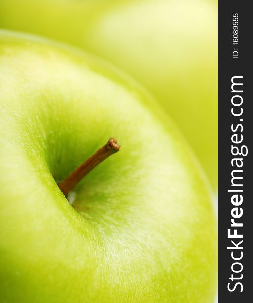 Fresh green apple close-up