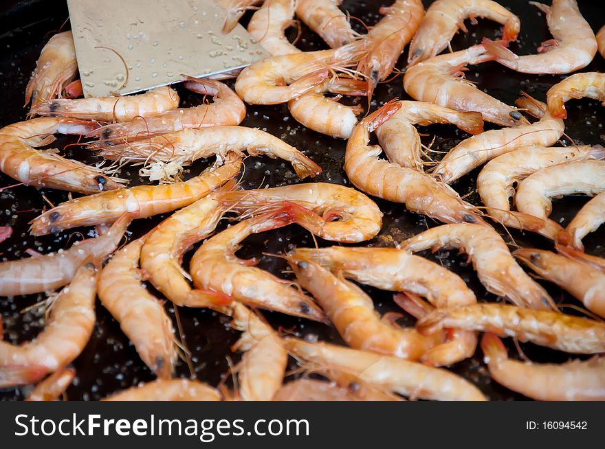 Grilled prawns in a barbecue