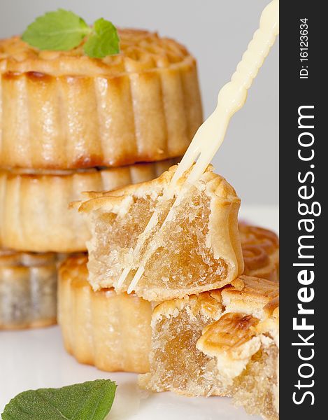 The delicious moon cake, best regards