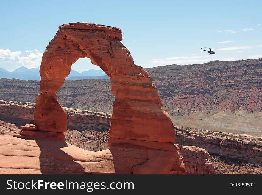 Helicopter tour to the Delicate Arch