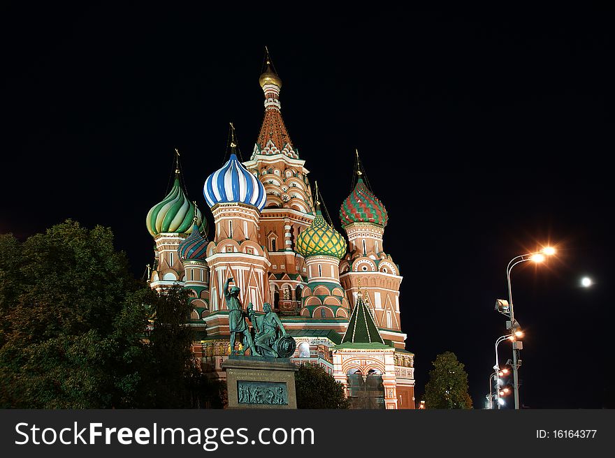 Moscow at night, Russia, Red Square, Cathedral of Intercession of Most Holy Theotokos on the Moat ( Temple of Basil the Blessed)