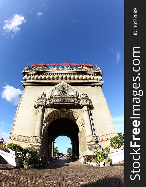 Patuxai (literally Victory Gate or Gate of Triumph), formerly the Anousavary or Anosavari Monument, is a monument in the center of Vientiane, Laos built in 1962 or 1968. Patuxai (literally Victory Gate or Gate of Triumph), formerly the Anousavary or Anosavari Monument, is a monument in the center of Vientiane, Laos built in 1962 or 1968.