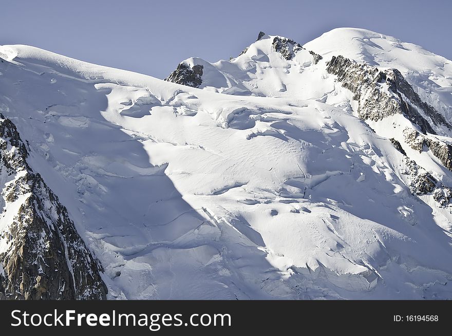 From the top of l'Aiguille du Midi (3842 m), the views of the Alps are spectacular. Views of Mont-Blanc