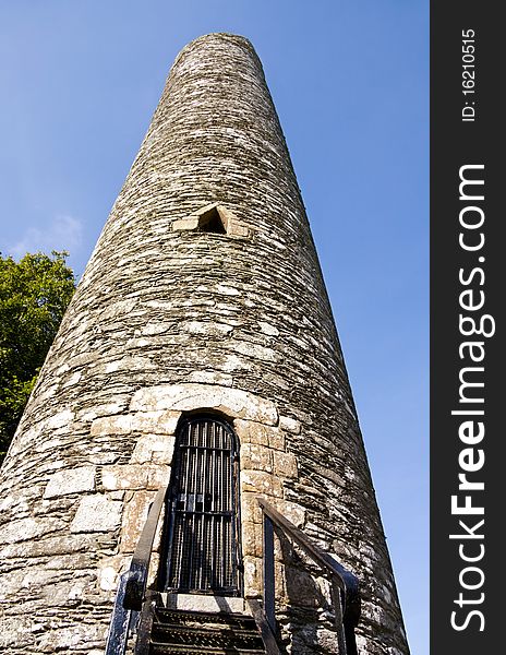 The Round Tower at Monasterboice - early monastic settlement in Ireland.