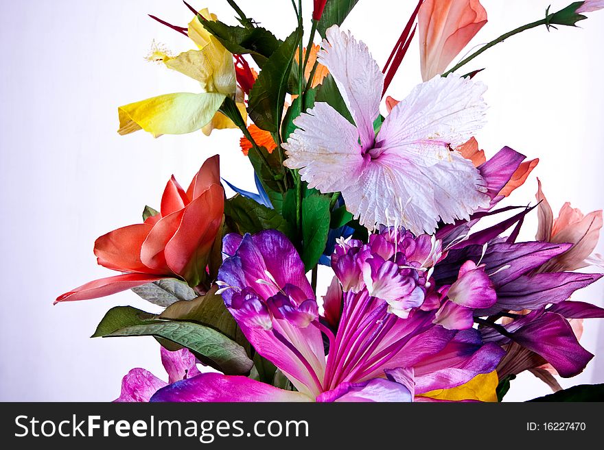 Artificial flowers made from cloth