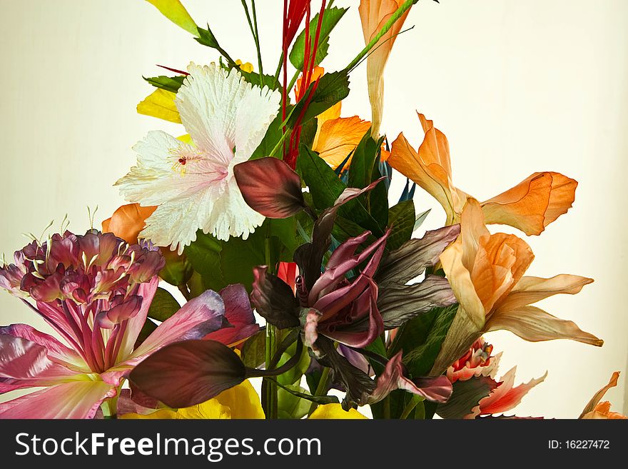 Artificial flowers made from cloth