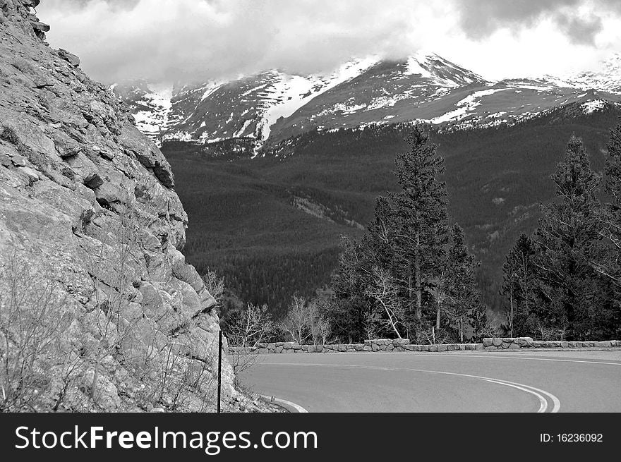 Colorado Mountains - Black and white