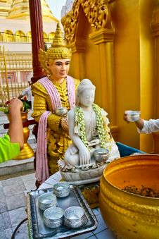White Jade Of Buddha Image And Gold Buddha Image Royalty Free Stock Images White Jade Of Buddha Image And Gold Buddha Image Royalty Free Stock Images