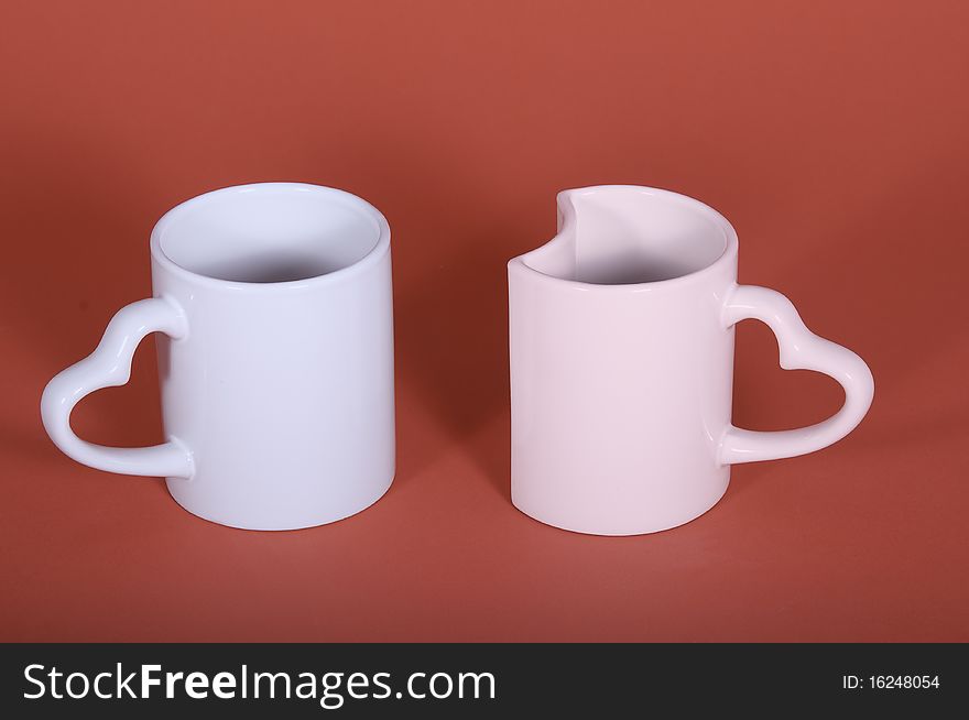 This pair of cups represent a couple sentimental, through color and forms. This pair of cups represent a couple sentimental, through color and forms