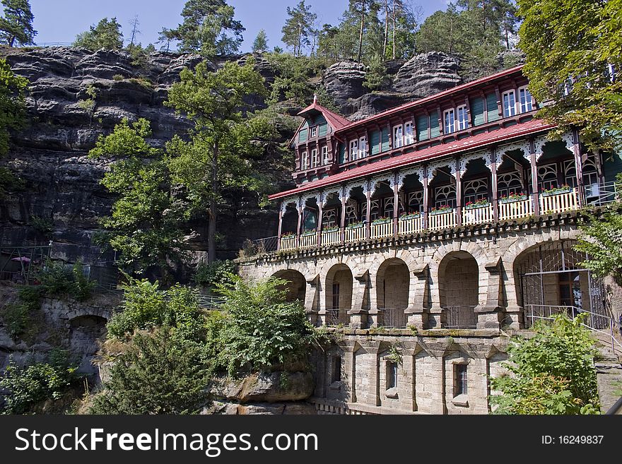 Czech Switzerland - Falkons nest is cruise chateau beside stone gates.