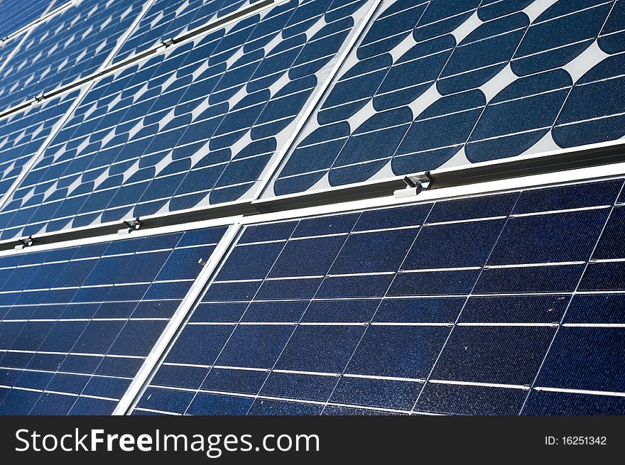 The sun shines down upon a solar array along the northern coast of California. The sun shines down upon a solar array along the northern coast of California.