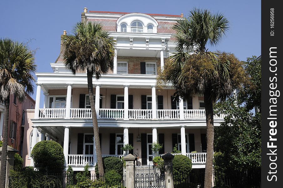 Southern mansion in Charleston, South Carolina. Southern mansion in Charleston, South Carolina