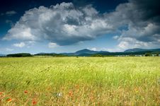 Thunderstorm Weather With Dramatic Clouds Royalty Free Stock Photos Thunderstorm Weather With Dramatic Clouds Royalty Free Stock Photos