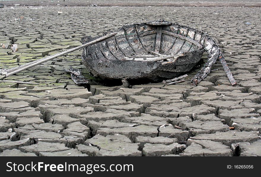 Old boat on the lake bottom. Old boat on the lake bottom