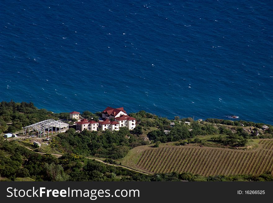 Rental beach cottage with vineyard