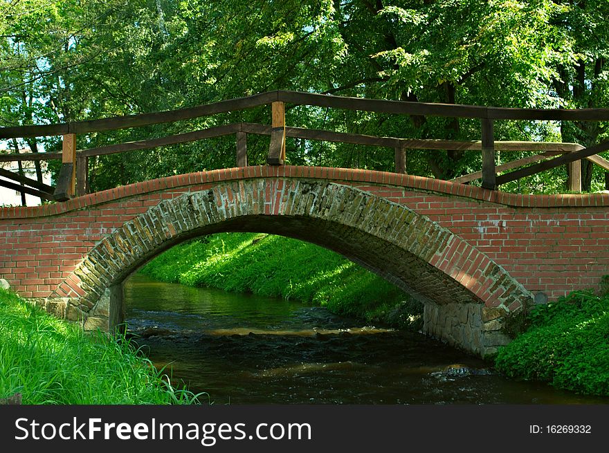 Nice small bridge through park