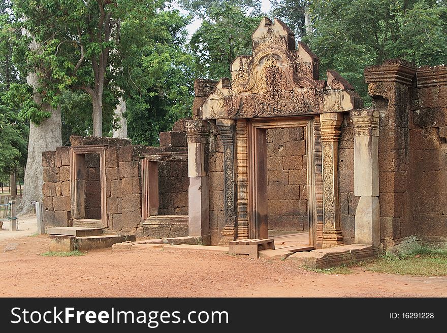 Banteay Srei main entrance in Angkor, Seam Reap