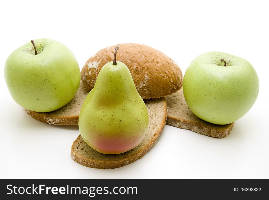 Bread with apple and pear